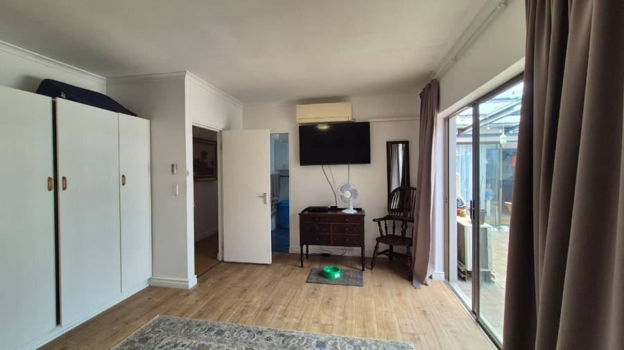 4 Bedroom Property for Sale in Country Club Western Cape